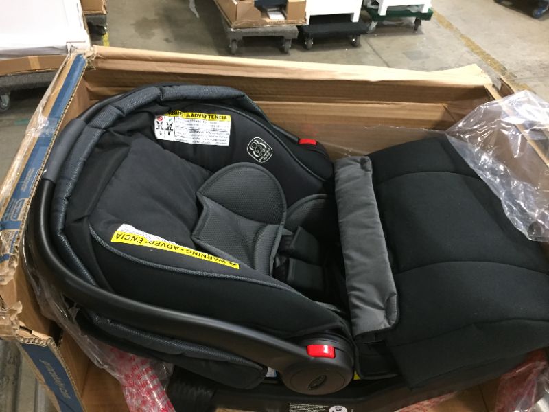 Photo 3 of Graco SnugRide SnugLock 35 XT Gotham Infant Car Seat