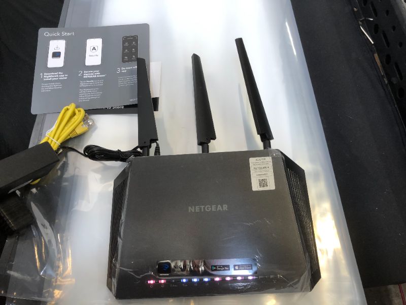 Photo 2 of NETGEAR R7000P Nighthawk AC2300 Smart Wi-Fi - MU-MIMO Dual Band Gigabit Router
