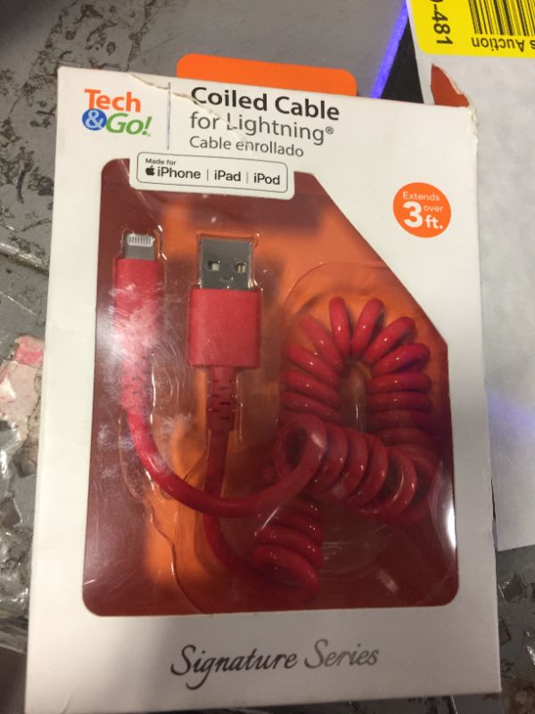 Photo 2 of 3 ft. Coiled Cable for Lightning RED NOT BLUE 