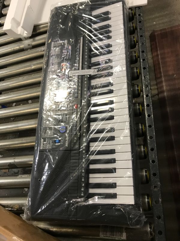 Photo 4 of Moukey MEK-54A 54-Key Electronic Keyboard w/Microphone and Music Stand
