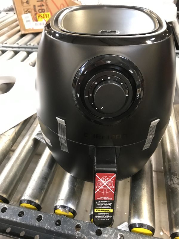 Photo 4 of Chefman 3.6qt Analog Air Fryer - Black