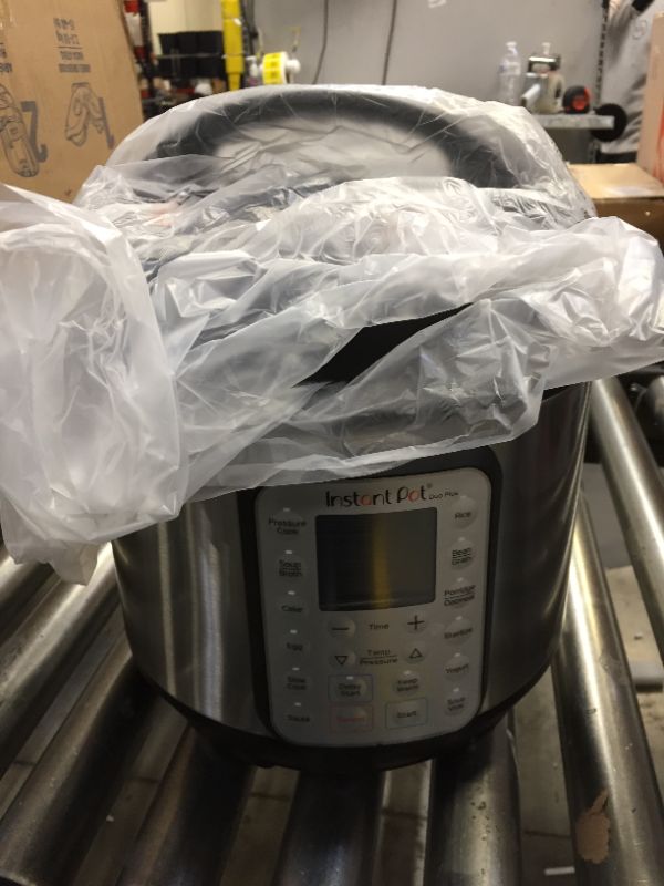 Photo 2 of Instant Pot Duo Plus 6 qt 9-in-1 Slow Cooker/Pressure Cooker
** UNABLE TO TEST... MISSING POWER CORD **