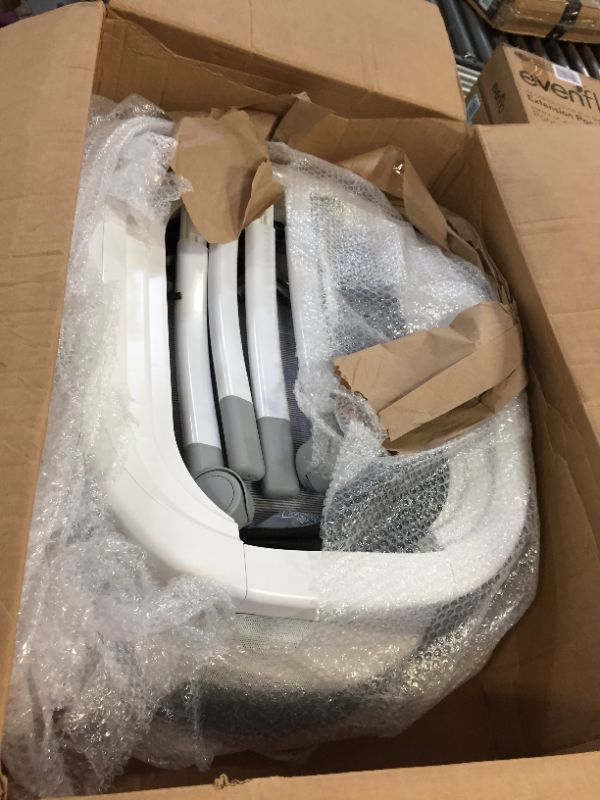 Photo 1 of GRACO BASSINET 
