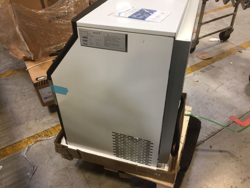 Photo 3 of VEVOR 110V Commercial Ice Maker 440LBS/24H, 77LBS Storage Bin, ETL Approved, Clear Cube, Advanced LCD Panel, SECOP Compressor, Air Cooled, Blue Light, Electric Water Drain Pump, Water Filter, 2Scoops
