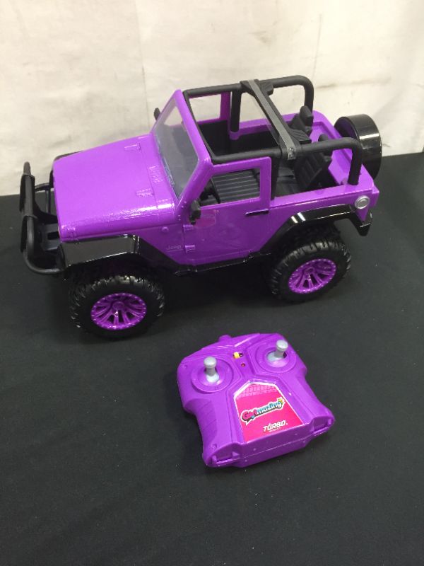Photo 2 of Jada Toys GIRLMAZING Big Foot Jeep R/C Vehicle (1:16 Scale), Purple
