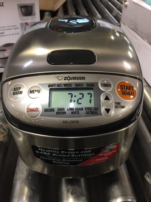 Photo 2 of Zojirushi NS-LGC05XB Micom Rice Cooker & Warmer, 3-Cups (uncooked), Stainless Black
** OPEN BOX **
(( NORMAL USE ))