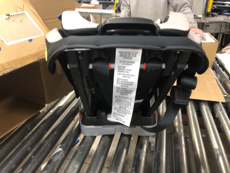 Photo 5 of Graco - Extend2Fit 3-in-1 Car Seat - Stocklyn