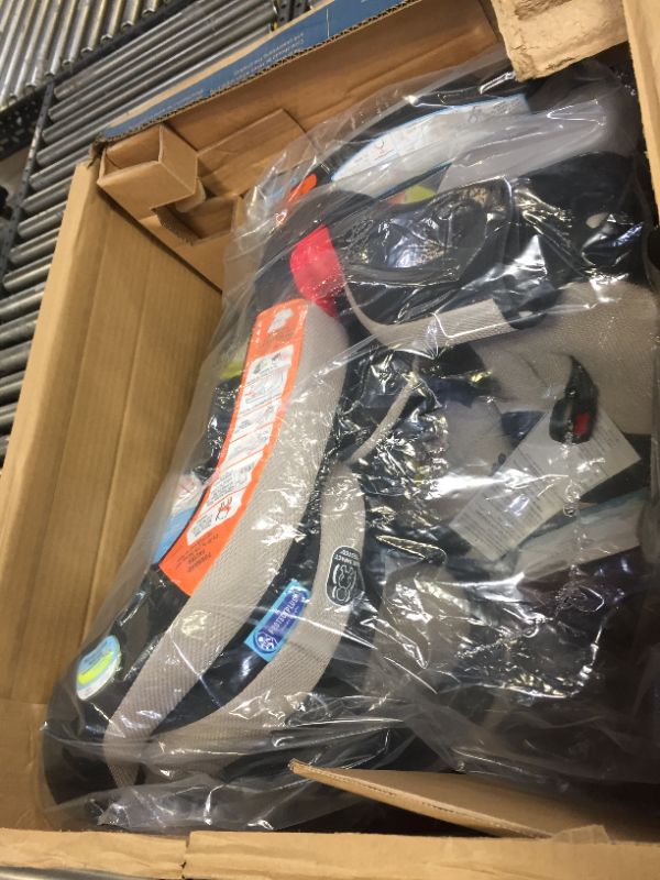 Photo 1 of Graco - Extend2Fit 3-in-1 Car Seat - Stocklyn