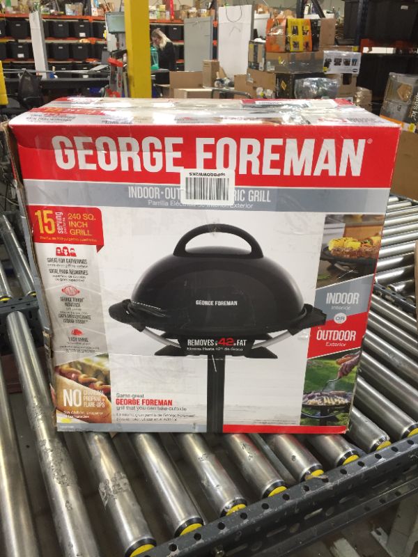 Photo 5 of George Foreman 15-Serving Indoor/Outdoor Electric Grill, Black
