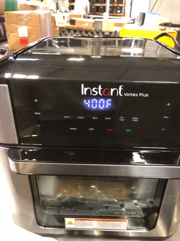 Photo 3 of Instant Vortex Plus 10 qt 7-in-1 Air Fryer Toaster Oven Combo