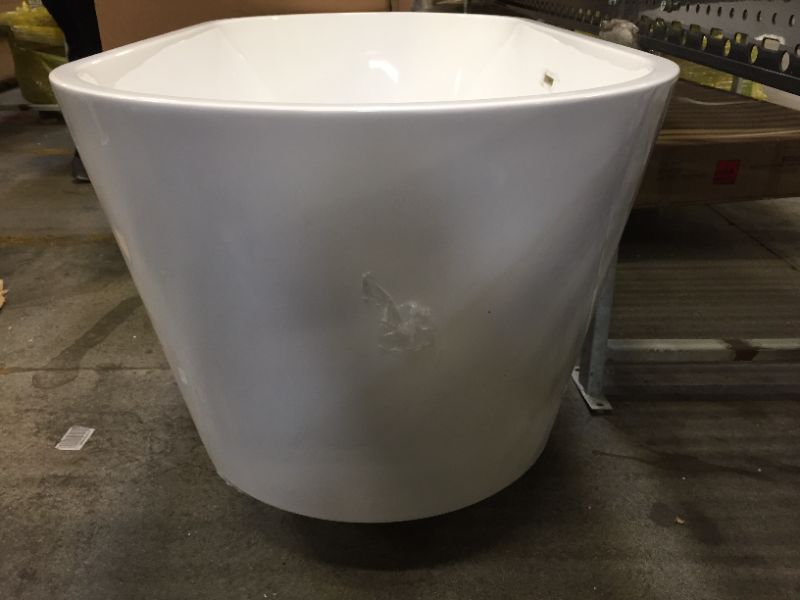 Photo 3 of 59in L x 30in W x 23in H White Oblong Bath Tub 