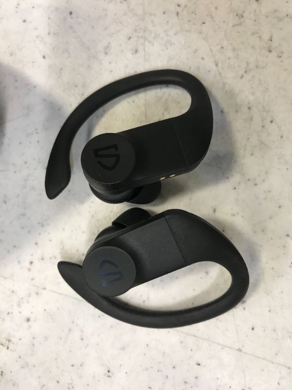 Photo 3 of Wireless Bluetooth Headphones 
