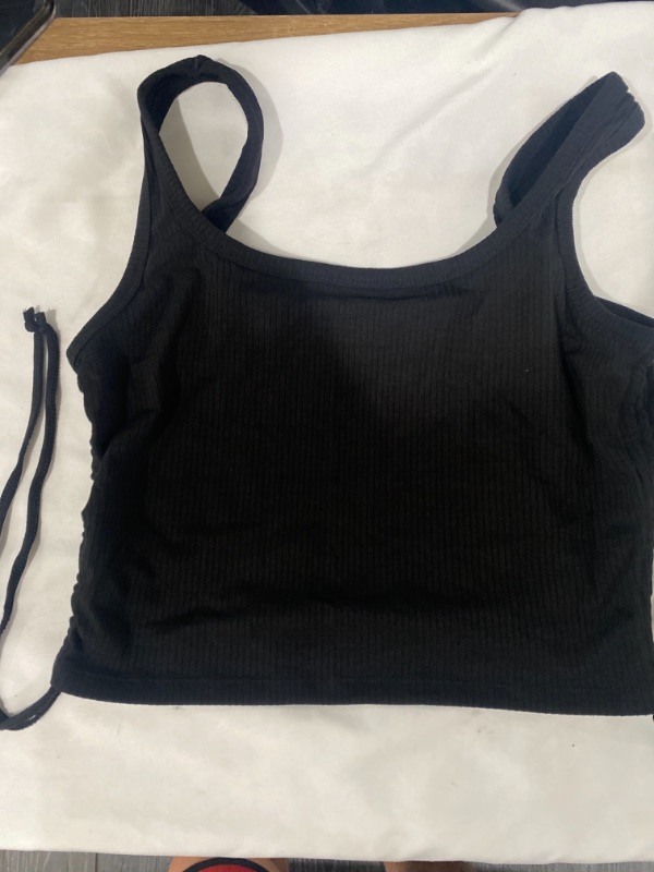 Photo 1 of CROP TOP MEDIUM