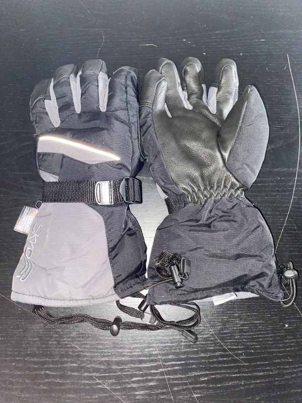 Photo 1 of 3m thinsulate skyder mens glove, black/grey, medium