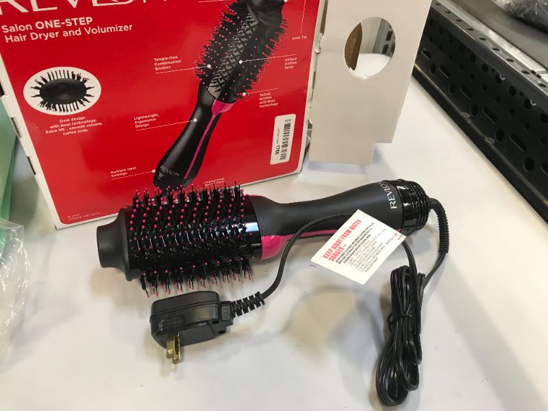 Photo 1 of electric hair brush 