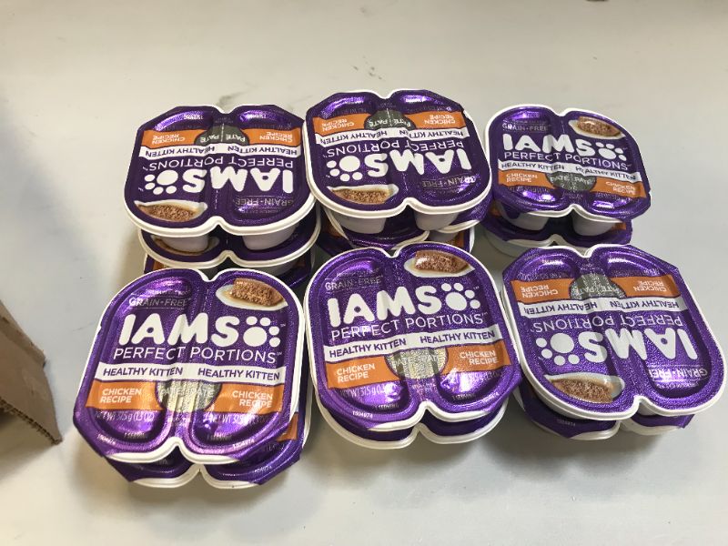 Photo 1 of 12pcs Iams Perfect Portions Grain Free Paté Premium Wet Cat Food Chicken Recipe Health exp 02-123-2023
