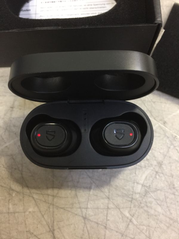 Photo 2 of TREUEFREE 2 WIRELESS EARPHONES BLACK