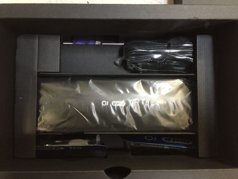 Photo 3 of Oral-B iO Series 7 Electric Toothbrush with 1 Replacement Brush Head, Black Onyx
