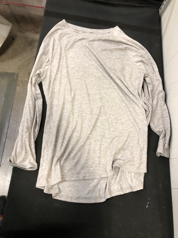 Photo 1 of Generic Grey Long Sleeve Shirt. XL