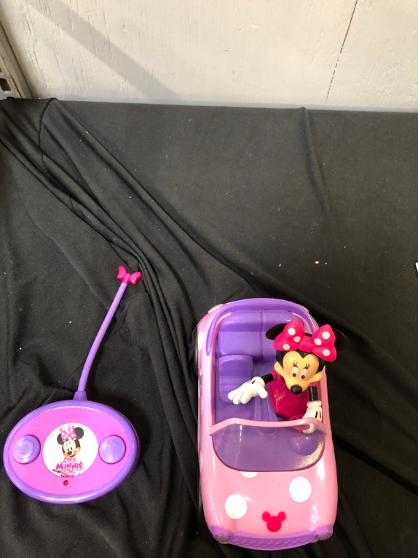 Photo 2 of Disney Junior Minnie Mouse Roadster RC Car with Polka Dots, 27 MHz, Pink with White Polka Dots, Standard (97161)
