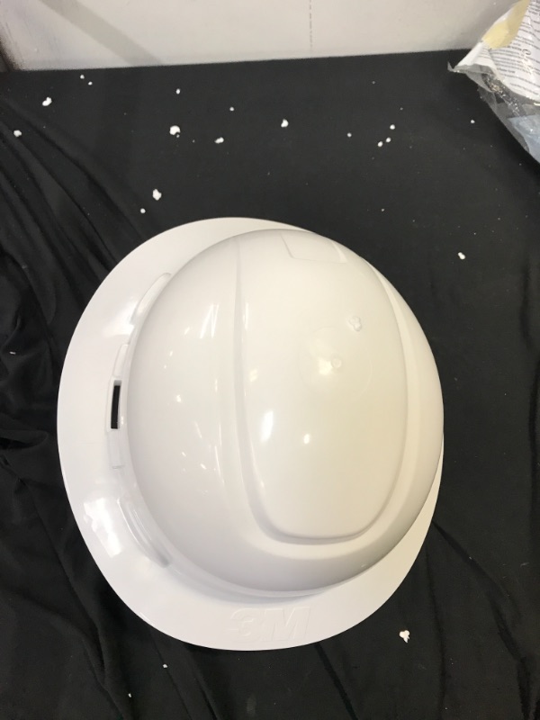 Photo 2 of 3M Full Brim Hard Hat - White, Model Number 91280
