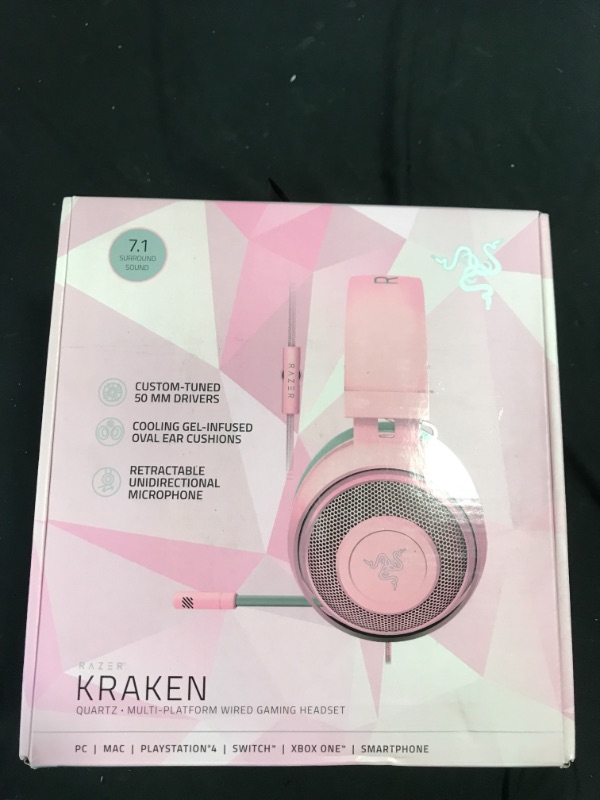 Photo 3 of Razer Kraken Pro V2: Lightweight Aluminum Headband - Retractable Mic - In-Line Remote - Gaming Headset Works with PC, PS4, Xbox One, Switch, & Mobile Devices - Quartz
