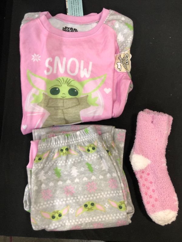 Photo 2 of Girls' Star Wars Baby Yoda 2pc Pajama Set with Socks - Gray/Pink SIZE LARGE 10/12
