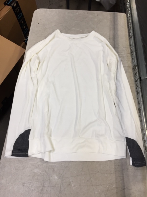 Photo 1 of Generic White Long Sleeve Sweatshirt. Medium 