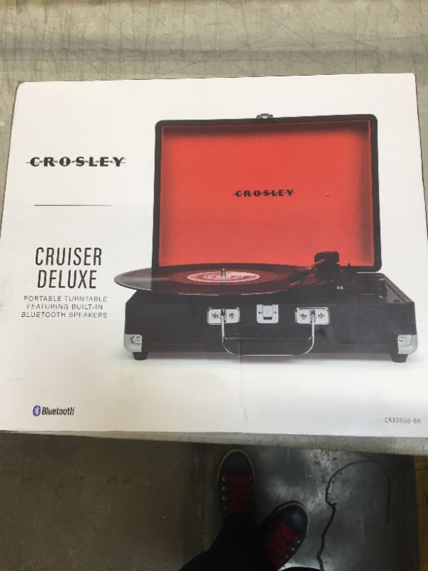 Photo 2 of Crosley CR8005D-BK Cruiser Deluxe Vintage 3-Speed Bluetooth Suitcase Turntable, Midnight
