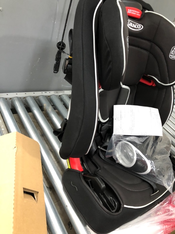 Photo 2 of Graco Atlas 65 2 in 1 Harness Booster Seat | Harness Booster and High Back Booster in One, Glacier , 19x22x25 Inch (Pack of 1)
