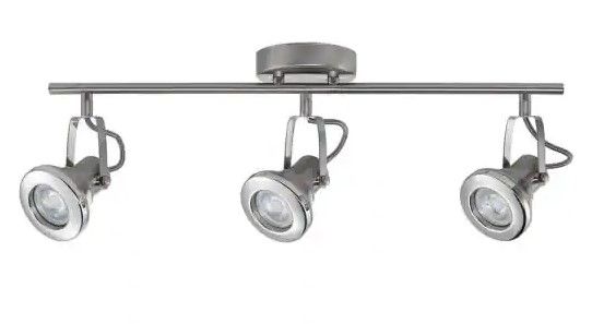 Photo 1 of 
Hampton Bay
2 ft. 3-Light Brushed Steel LED Track Lighting Kit