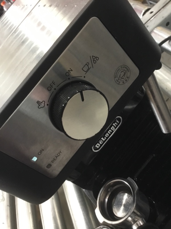 Photo 3 of 
DeLonghi
De'Longhi Stilosa Black and SS 15-Bar Pump Espresso Maker