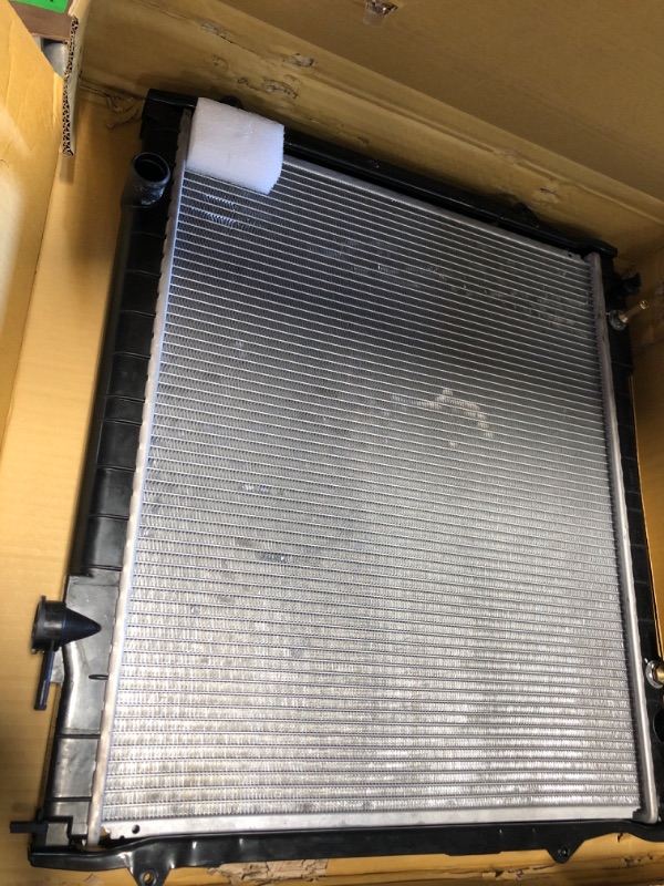 Photo 3 of **MINOR DAMAGE**New Radiator RA 1774C - 16400C040 Tacoma
