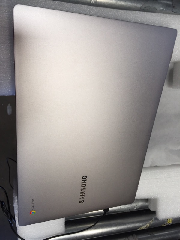 Photo 3 of Samsung Chromebook 4+, 15.6", 64GB, 6GB RAM in Platinum Titan(XE350XBA-K03US)
