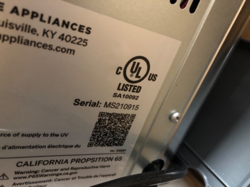 Photo 4 of ***DAMAGED/PARTS ONLY***
GE Profile Opal | Countertop Nugget Ice Maker | Portable Ice Machine Complete with Bluetooth Connectivity | 