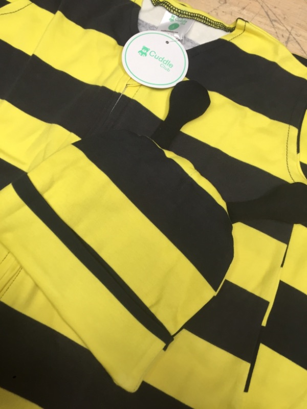 Photo 2 of BUMBLE BEE COTTON WEARABLE BLANKET SIZE L