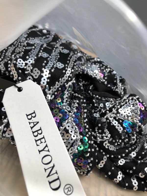 Photo 1 of BABEYOND Women's Flapper Dresses 1920s V Neck Beaded Fringed Great Gatsby Dress SIZE XL