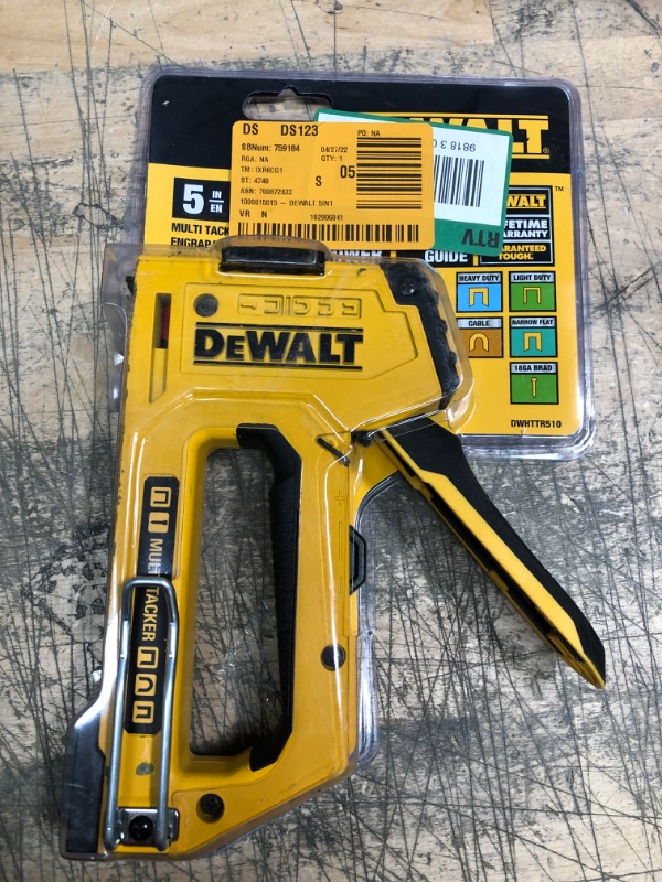 Photo 3 of "DeWALT DWHTTR510 5-in-1 Aluminum Housing Power Switch Multi-Tacker Stapler"
