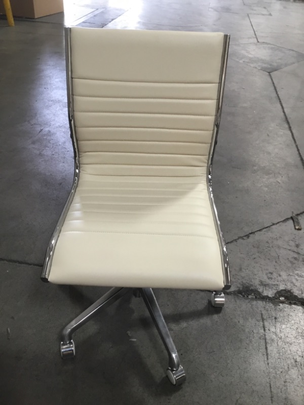 Photo 3 of NON REFUNDABLE  SOLD AS IS  CREME FAUX LEATHER OFFICE CHAIR 36H X 20W INCHES FAUX 
