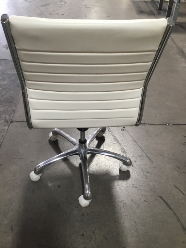 Photo 4 of NON REFUNDABLE  SOLD AS IS  CREME FAUX LEATHER OFFICE CHAIR 36H X 20W INCHES FAUX 
