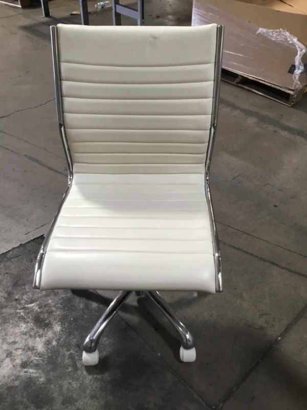 Photo 2 of NON REFUNDABLE  SOLD AS IS  CREME FAUX LEATHER OFFICE CHAIR 36H X 20W INCHES FAUX 
