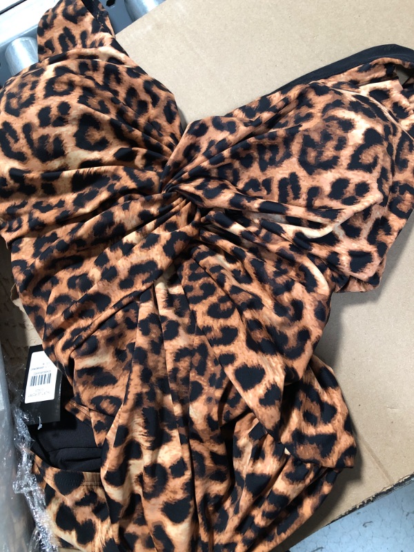 Photo 2 of 1PC MAURITIUS swimming suit - Leopard Print - size- 18 / M
