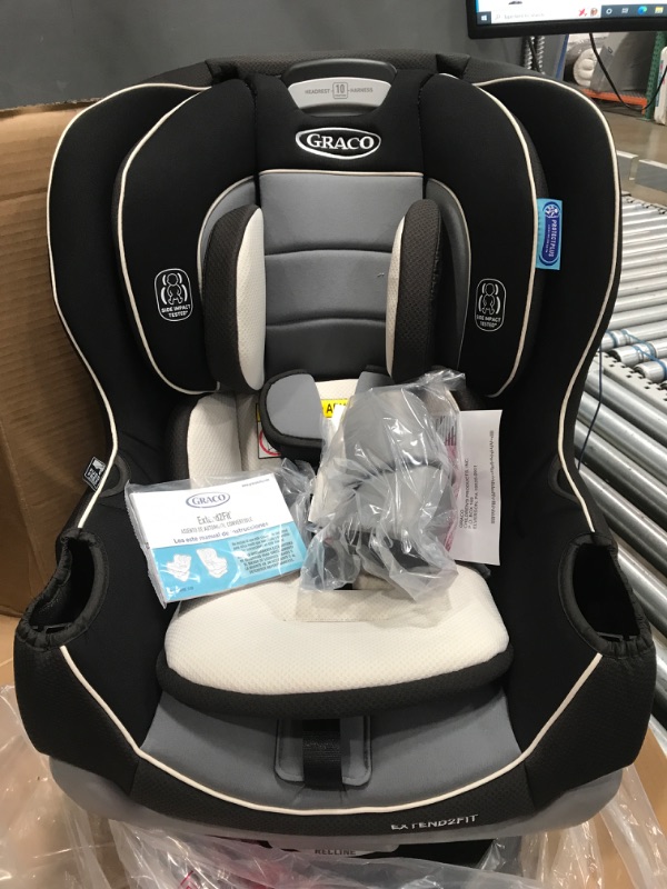 Photo 2 of Graco Extend2Fit Convertible Car Seat, Ride Rear Facing Longer with Extend2Fit, Gotham