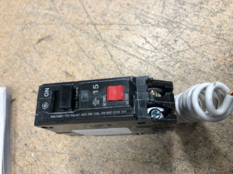 Photo 3 of GE 15 amps Ground Fault Single Pole Circuit Breaker w/Self Test