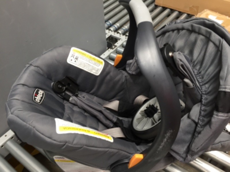 Photo 3 of Graco Extend2Fit Convertible Car Seat, Ride Rear Facing Longer with Extend2Fit, Gotham
