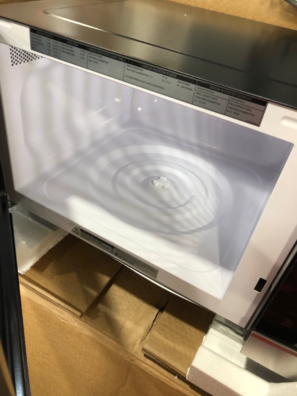 Photo 3 of **PARTS ONLY**  T

oshiba ML-EM45PIT(SS) Microwave Oven with Origin Inverter Technology, LCD Display and Smart Sensor, 1.6 Cu.ft, Stainless Steel
