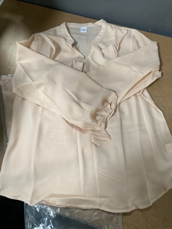 Photo 1 of HNNATTA PEACH RUFFLED TOP L