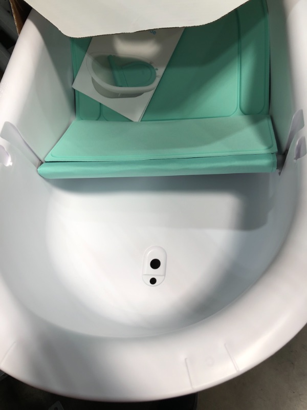 Photo 2 of Fridababy 4-in-1 Grow-with-Me Bath Tub in White
