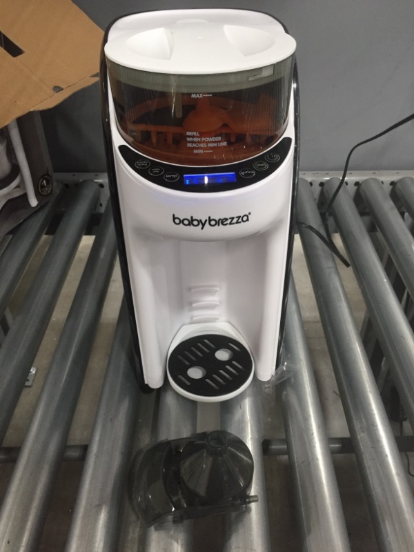 Photo 2 of Baby Brezza New and Improved Formula Pro Advanced Dispenser 1 Oz Machine, 15" Tall