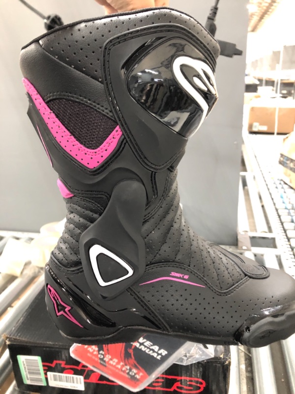 Photo 3 of Alpinestars Women's Stella SMX-6 v2 Vented Street Motorcycle Boot, Black/Pink/White
SIZE USW 7